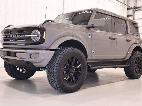 New 2026 Ford Bronco Outer Banks AWD/4WD image 5