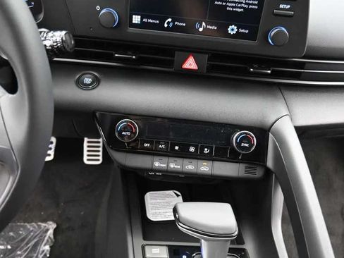 New 2026 Hyundai Elantra Sport FWD image 21