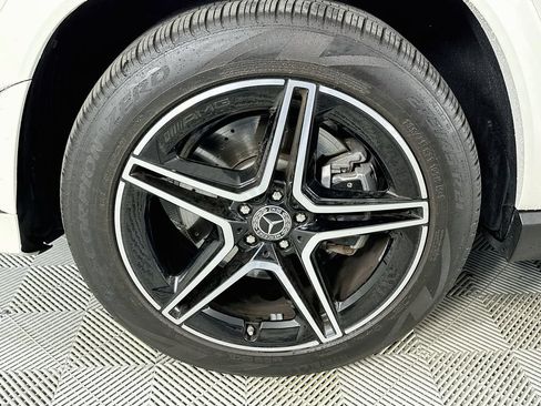 Used 2023 Mercedes-Benz GLS 450 4MATIC image 33