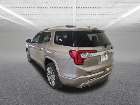 Used 2023 GMC Acadia Denali w/ Denali Technology Package image 8