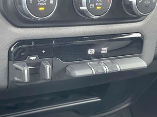 Used 2024 RAM 3500 Big Horn video 5