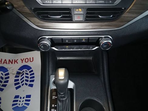 Used 2025 Nissan Altima 2.5 SV FWD image 22
