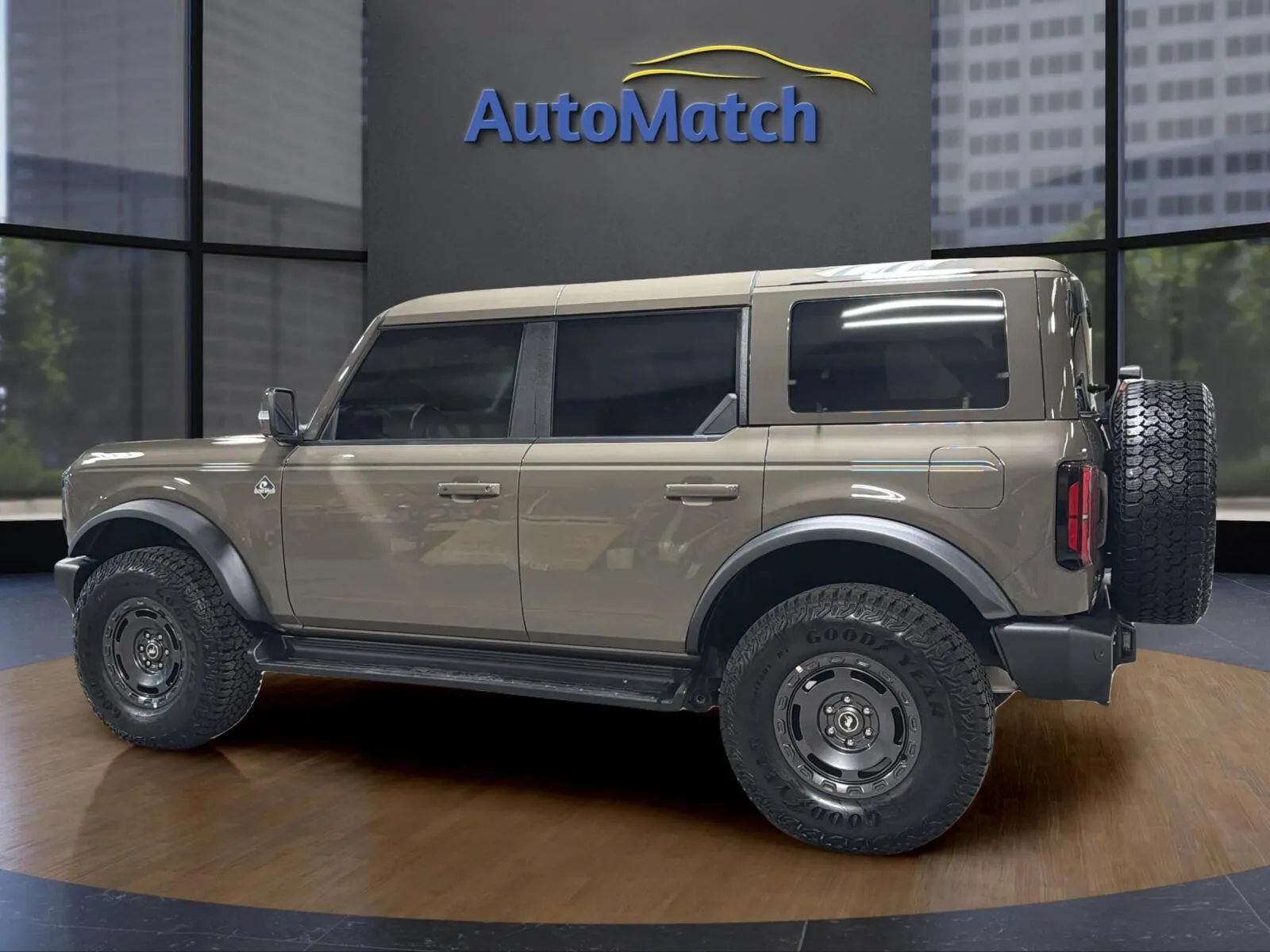 Used 2025 Ford Bronco Outer Banks w/ Sasquatch Package AWD/4WD image 8