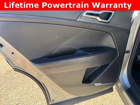 Used 2024 Kia Sportage LX image 20