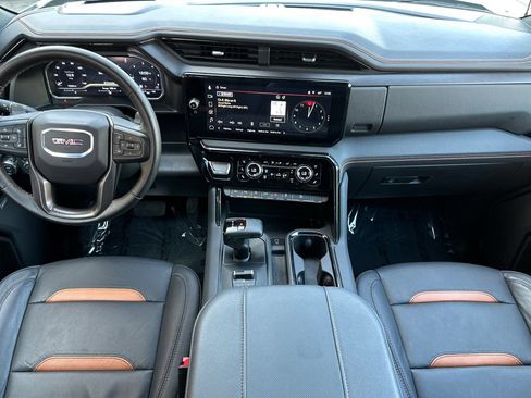 Certified 2025 GMC Sierra 1500 AT4 w/ AT4 Premium Package AWD/4WD image 14