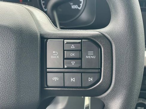 New 2026 Ford F250 4x4 Crew Cab Super Duty image 9