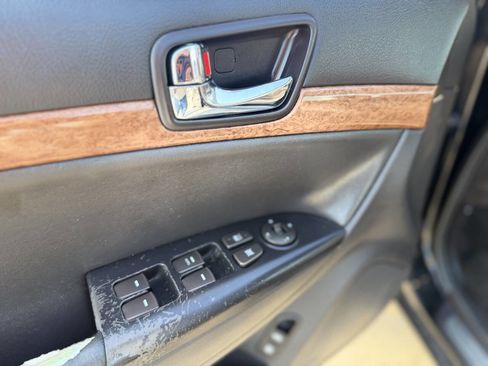 Used 2010 Hyundai Sonata Limited image 10