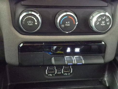 Used 2020 RAM 1500 Big Horn w/ Built-to-serve Edition image 18