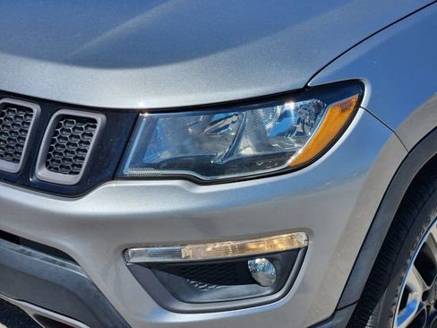 Used 2018 Jeep Compass Trailhawk image 6