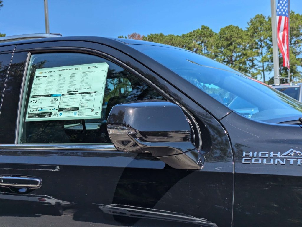 New 2026 Chevrolet Tahoe High Country w/ Sun And Tow Package RWD image 14