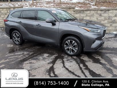Used 2021 Toyota Highlander XLE