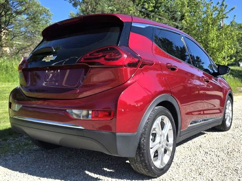 Used 2017 Chevrolet Bolt LT FWD image 10
