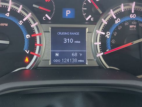 Used 2018 Toyota 4Runner Limited image 34