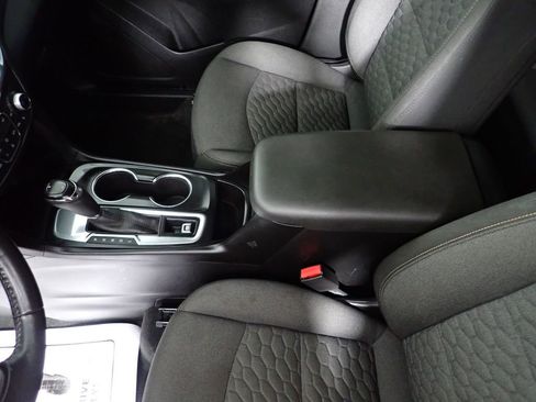 Used 2019 Chevrolet Equinox LT image 27