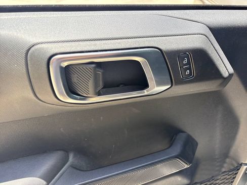 Used 2025 Ford Bronco 4-Door AWD/4WD image 17