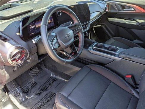 Used 2025 Chevrolet Equinox EV RS w/ Convenience Package II image 10