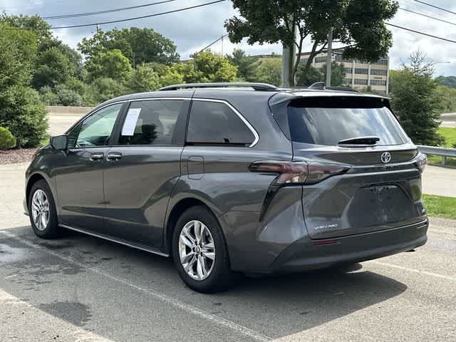 Used 2025 Toyota Sienna XLE w/ XLE Plus Package AWD/4WD image 22
