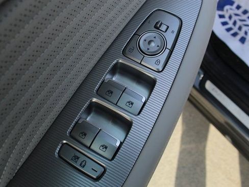 Used 2025 Hyundai Palisade Calligraphy image 9