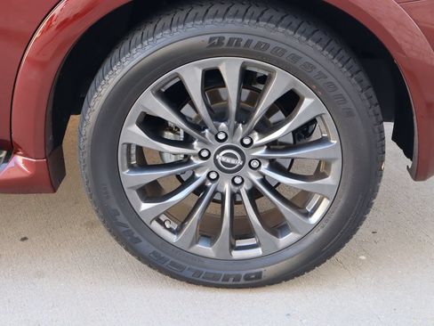 Used 2022 Nissan Armada Platinum w/ Captain's Chairs Package AWD/4WD image 33