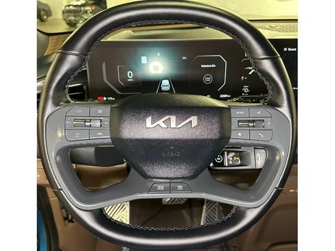 Used 2024 Kia EV9 GT-Line AWD/4WD image 25