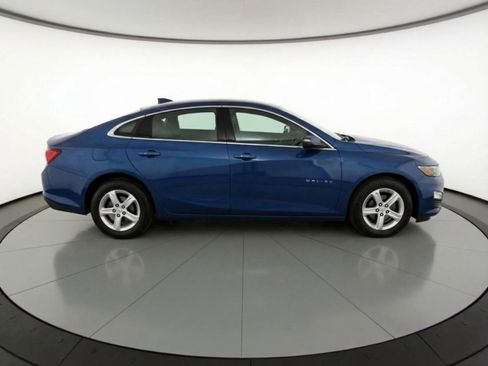 Used 2024 Chevrolet Malibu LT image 11