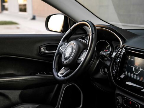 Used 2019 Jeep Compass Altitude image 15