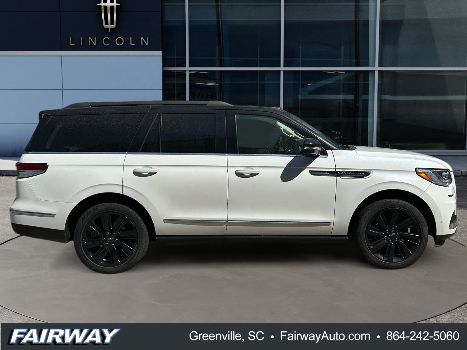 Used 2022 Lincoln Navigator Black Label AWD/4WD image 9