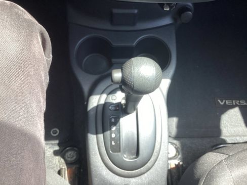 Used 2017 Nissan Versa S Plus FWD image 8