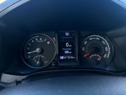 Used 2021 Toyota Tacoma SR RWD image 18