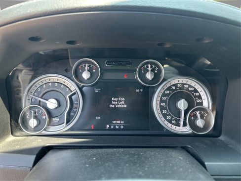 Used 2016 RAM 1500 Limited AWD/4WD image 21