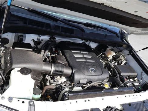Used 2015 Toyota Tundra Limited AWD/4WD image 27