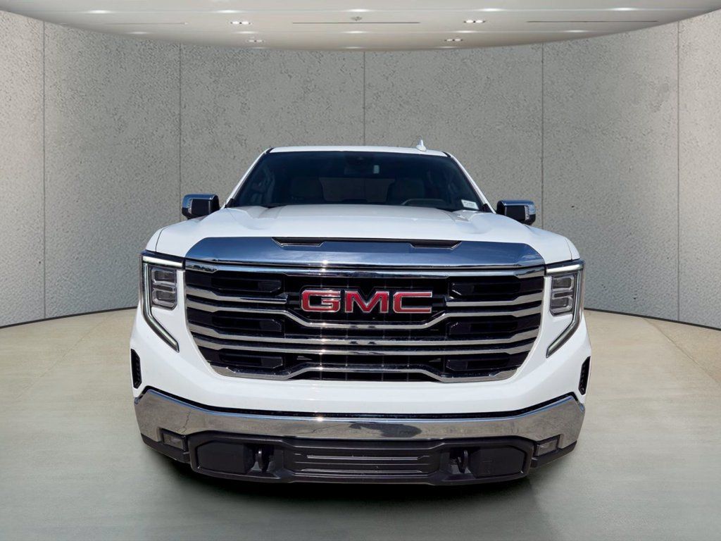Used 2025 GMC Sierra 1500 SLT AWD/4WD image 8