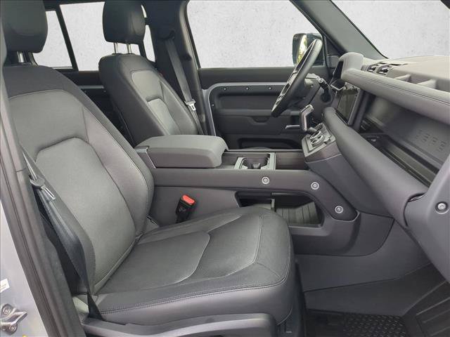Used 2023 Land Rover Defender 110 X-Dynamic SE AWD/4WD image 25