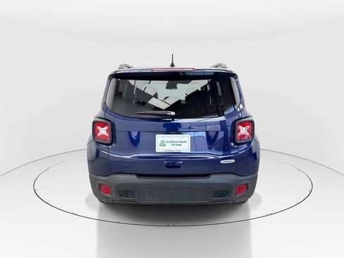 Used 2020 Jeep Renegade Latitude w/ UConnect 8.4 Nav Group image 7