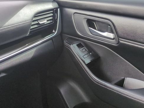 Certified 2024 Nissan Rogue SL AWD/4WD image 13