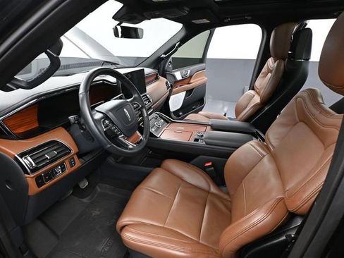 Used 2024 Lincoln Navigator Reserve w/ Equipment Group 201A image 22