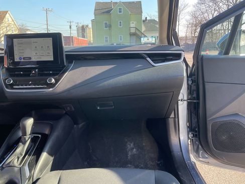 Used 2023 Toyota Corolla LE image 28