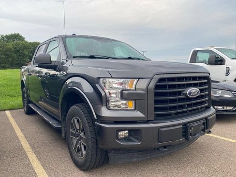 Used 2017 Ford F150 XLT w/ Equipment Group 302A Luxury AWD/4WD image 3