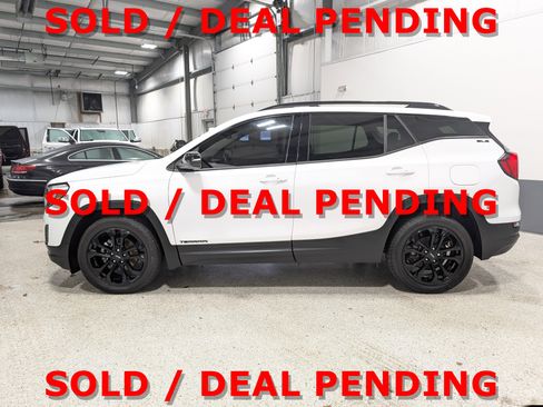 Used 2020 GMC Terrain SLE w/ Driver Convenience Package image 6
