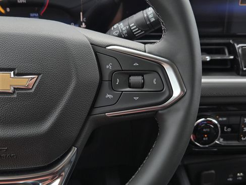 New 2026 Chevrolet TrailBlazer LT w/ Convenience Package FWD image 9