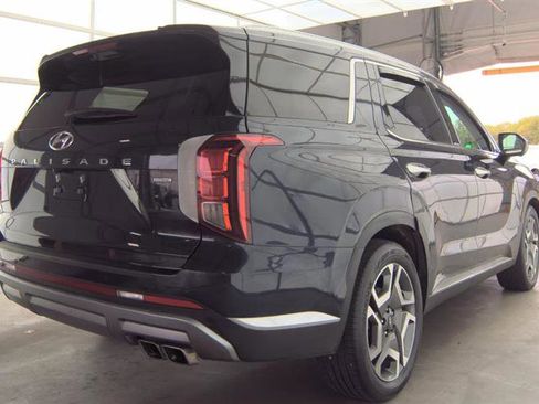 Used 2023 Hyundai Palisade Limited w/ Cargo Package AWD/4WD image 13