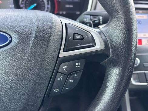 Used 2019 Ford Fusion SE image 20