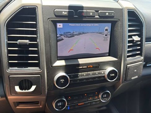 Used 2019 Ford Expedition XLT w/ Equipment Group 202A RWD image 25