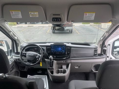 Used 2023 Ford Transit 350 XLT image 26