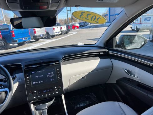 Used 2023 Hyundai Tucson SEL w/ Convenience Package image 37