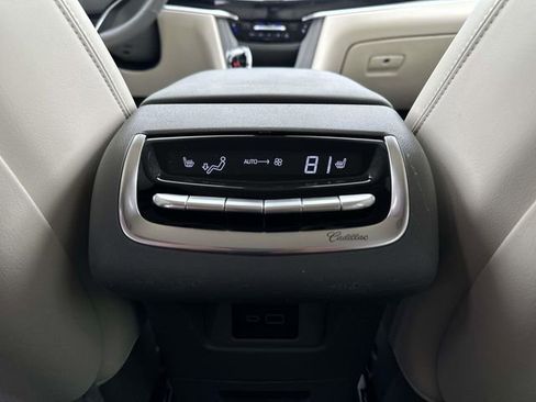 Certified 2024 Cadillac XT6 Premium Luxury w/ Technology Package AWD/4WD image 36