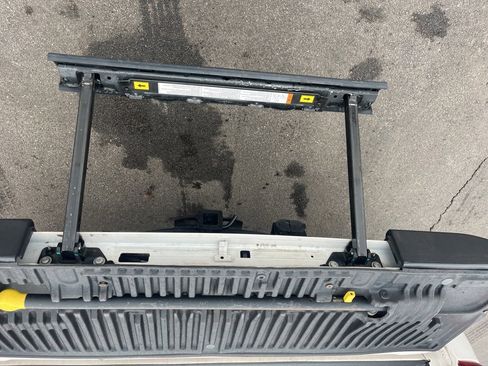 Used 2016 Ford F350 Lariat w/ Chrome Package image 12