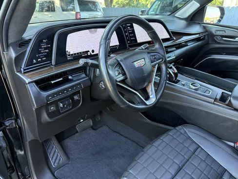Used 2021 Cadillac Escalade Sport Platinum AWD/4WD image 5