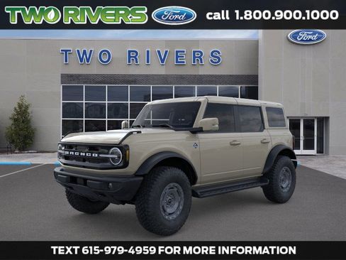 New 2025 Ford Bronco Outer Banks w/ Sasquatch Package image 1