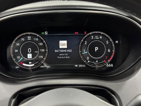 Used 2021 Jaguar E-PACE SE image 34